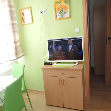 Apartment Comfortable For 2 People, By The Sea