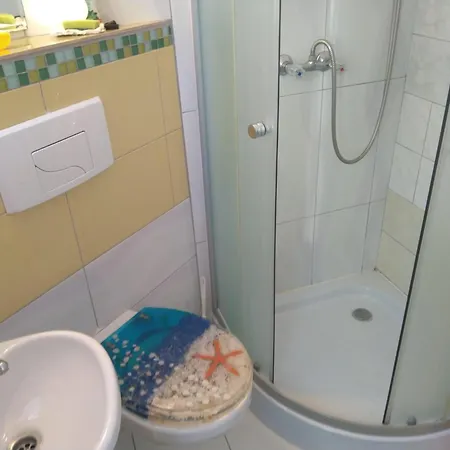 Comfortable For 2 People, By The Sea Apartment *
