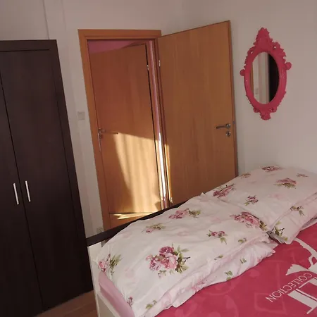 Comfortable For 2 People, By The Sea Apartment