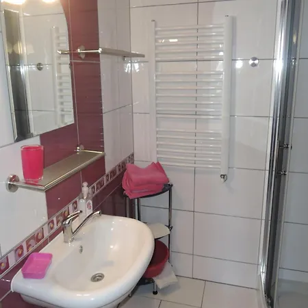 Apartment Comfortable For 2 People, By The Sea