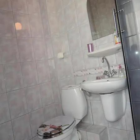 Comfortable For 2 People, By The Sea Apartment *