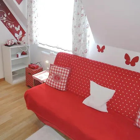 Comfortable For 2 People, By The Sea Apartment *
