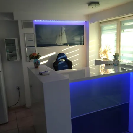 Apartment Comfortable For 2 People, By The Sea *